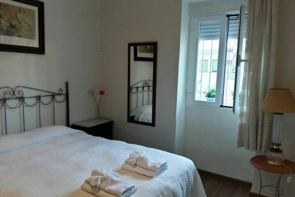 Apartamento Al-Zhara, Junto Puente Romano Lägenhet Córdoba Exteriör bild